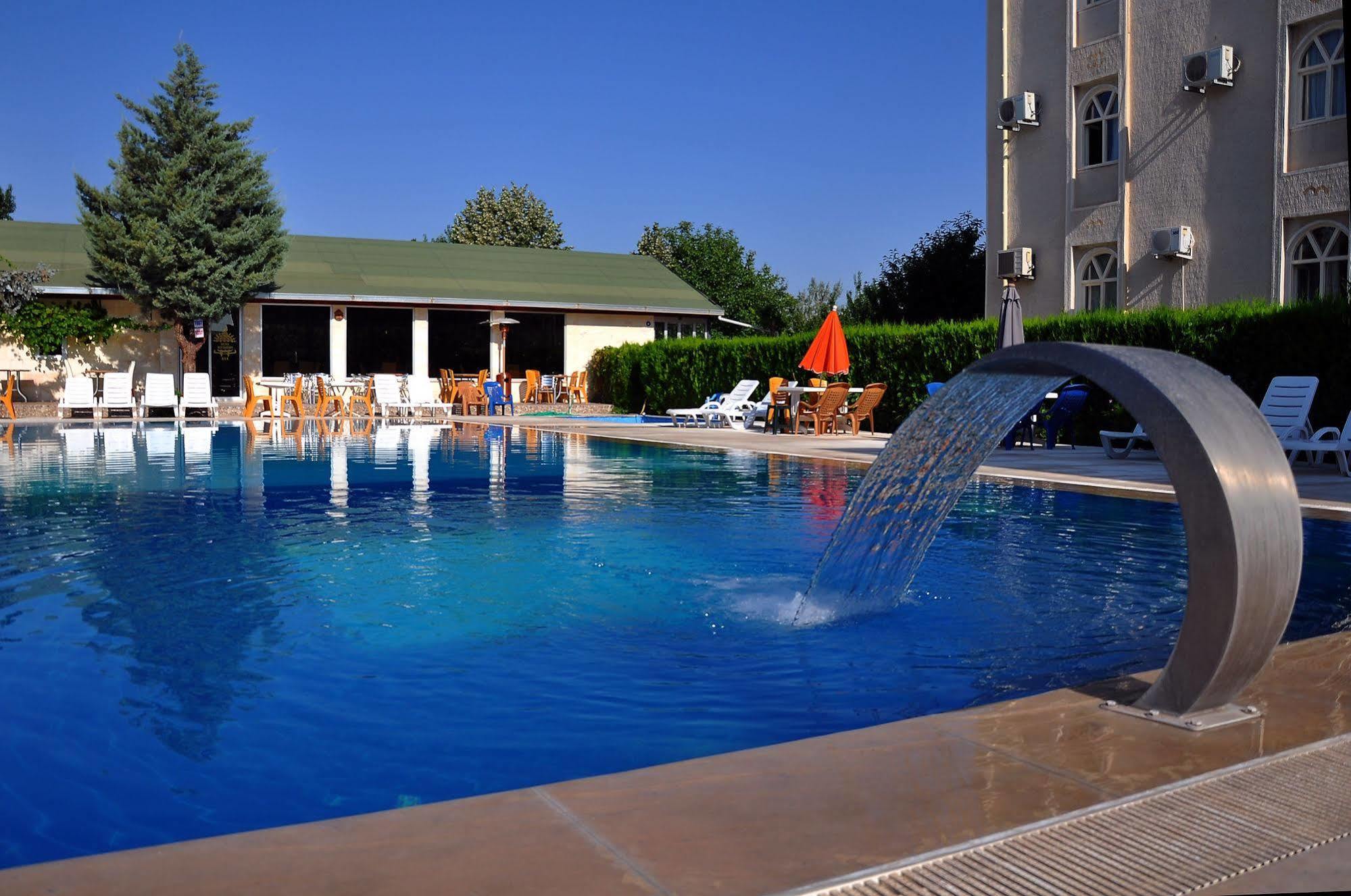 Buyuk Avanos Oteli Exterior photo